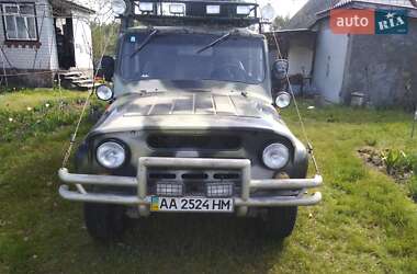 Внедорожник / Кроссовер УАЗ 469Б 1983 в 