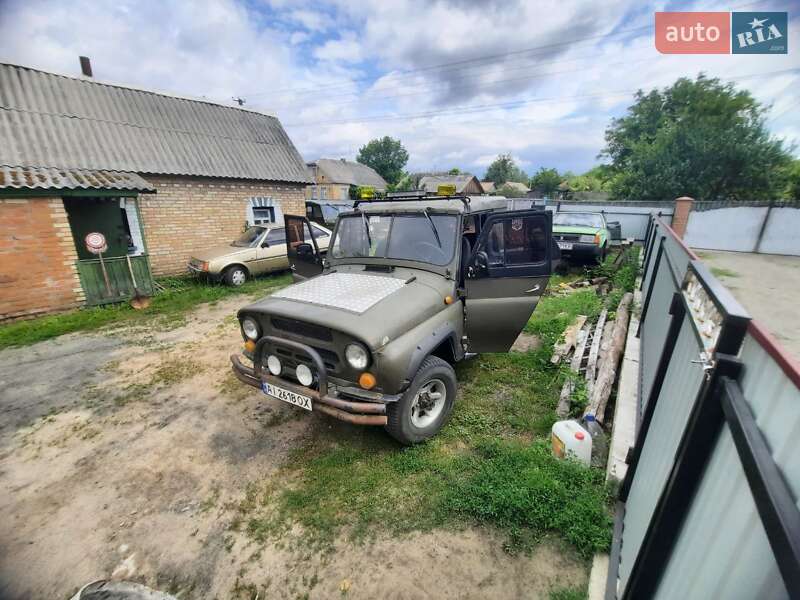 Внедорожник / Кроссовер УАЗ 469Б 1982 в 