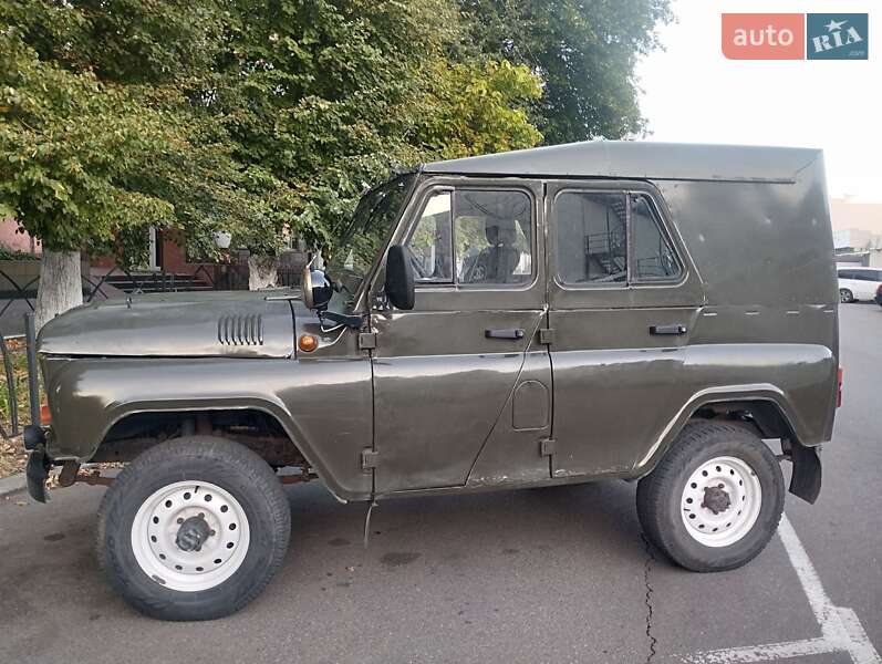 Позашляховик / Кросовер УАЗ 469Б 1983 в Черкасах