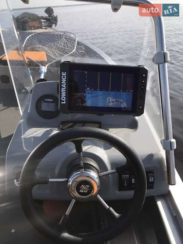 Лодка UMS 420 2021 в Киеве