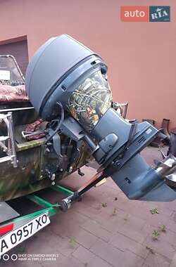 Катер UMS 420 2008 в 