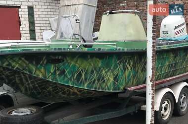 Катер UMS 500 2003 в Чернігові
