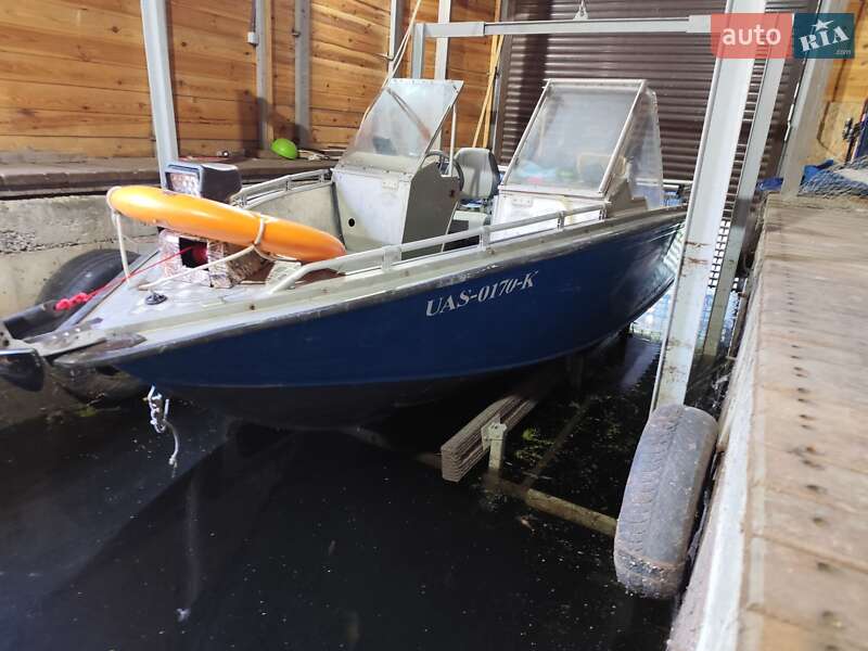 Катер UMS 500 2006 в Маяках