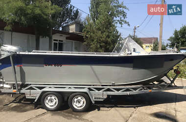 Катер UMS 600 2004 в Фастові