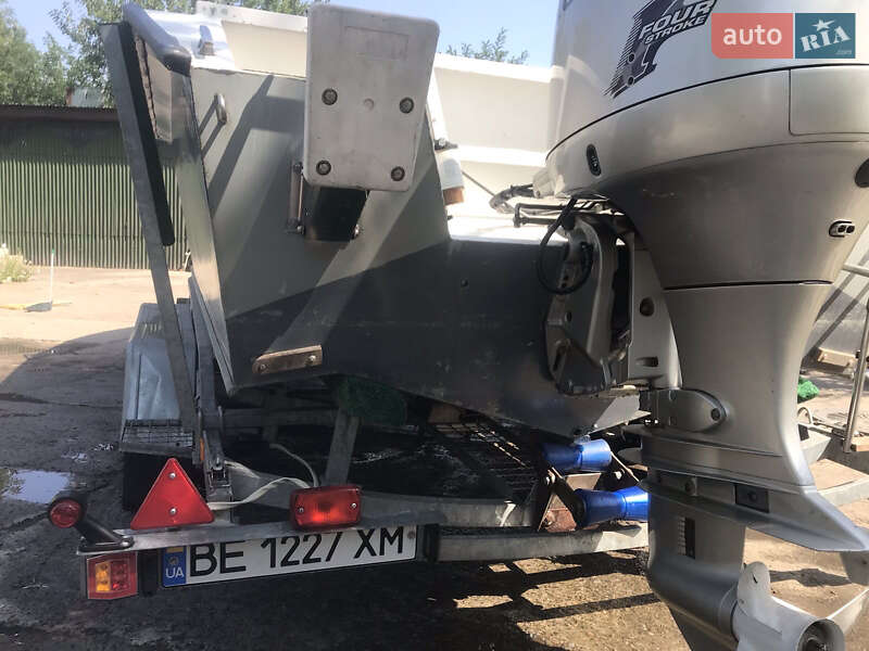 Катер UMS 600 2004 в Фастові