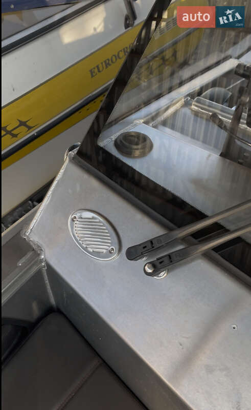 Катер UMS Tuna 585 DC 2021 в Киеве фото 32 Катер UMS Tuna 585 DC 2021 в Киеве