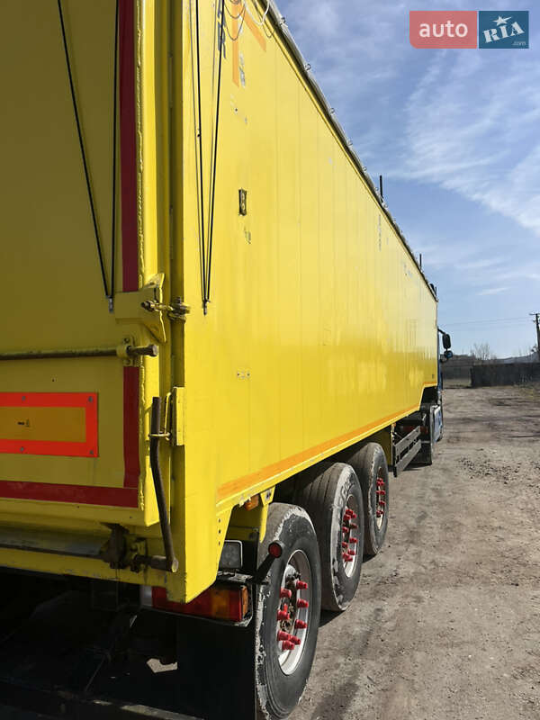 Зерновоз - напівпричіп United Trailers 6017 2008 в Золочеві