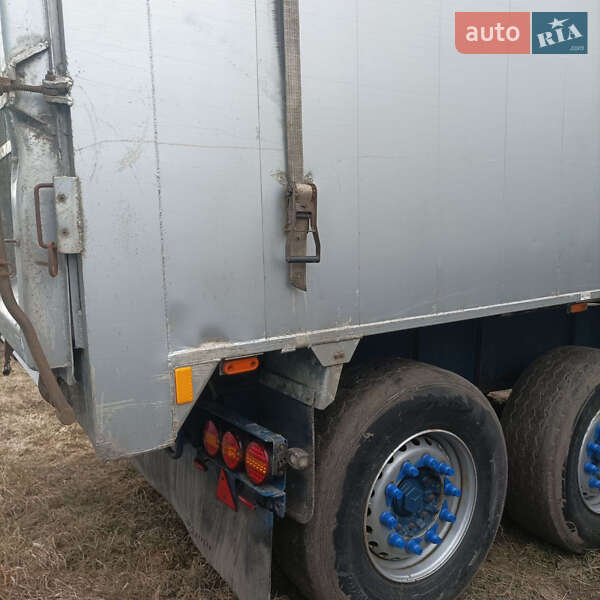Самоскид напівпричіп United Trailers 804277 2005 в Ніжині