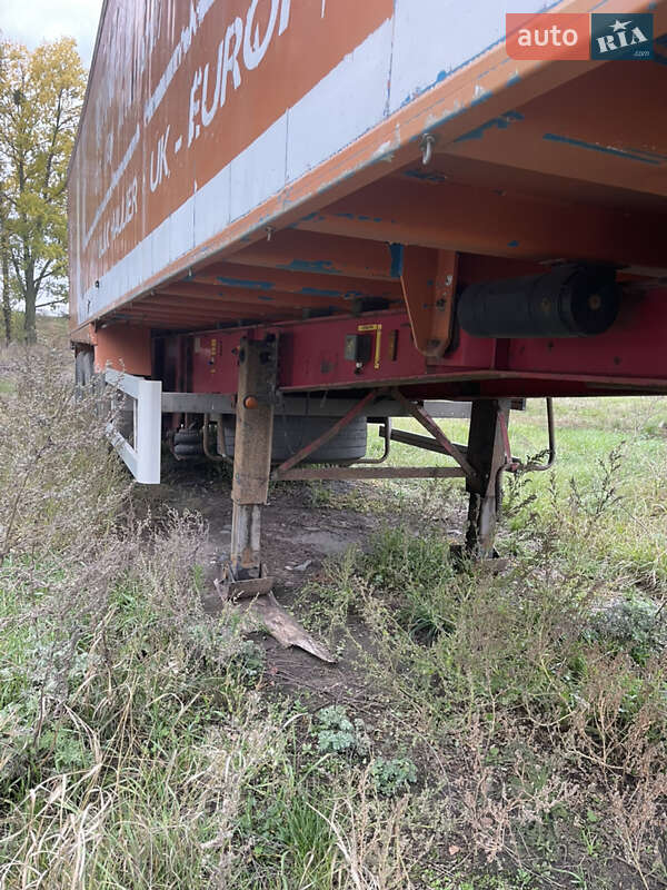 Зерновоз - полуприцеп United Trailers 804277 2004 в Брусилове