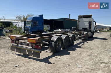Контейнеровоз напівпричіп Univan RS-139 2004 в 