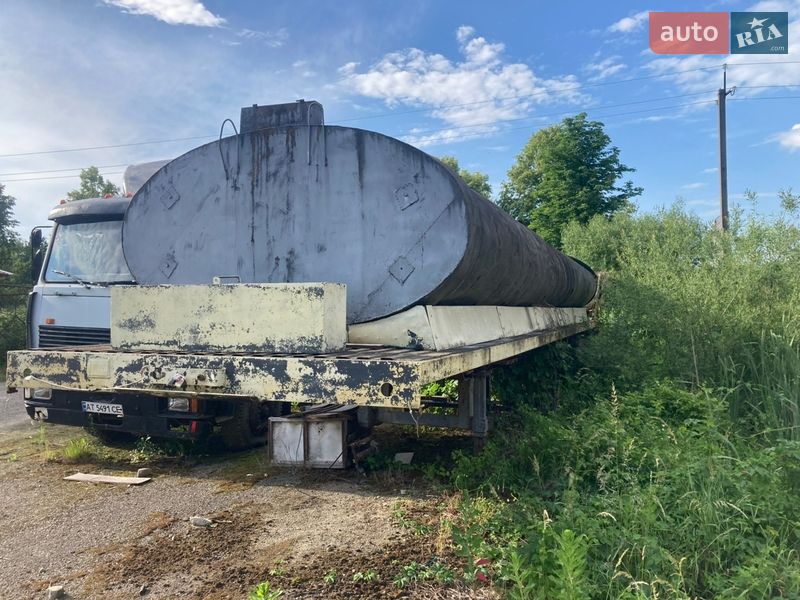 Битумовоз УПП Б 2412 1995 в Косове