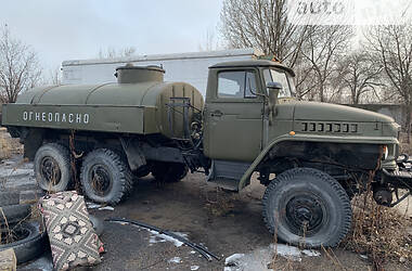 Цистерна Урал 375 1982 в Хрустальном