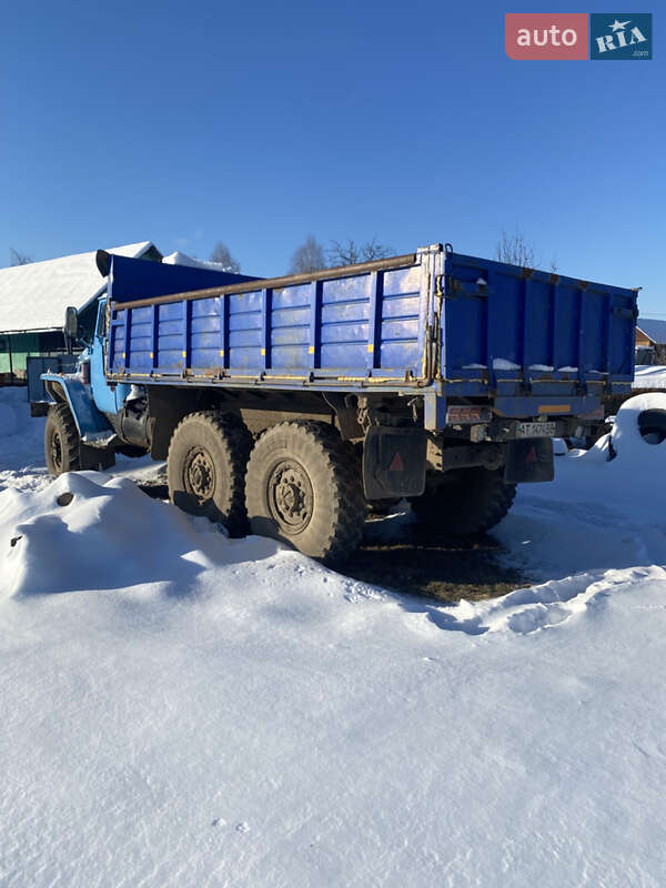 Самосвал Урал 4320 1991 в Долине