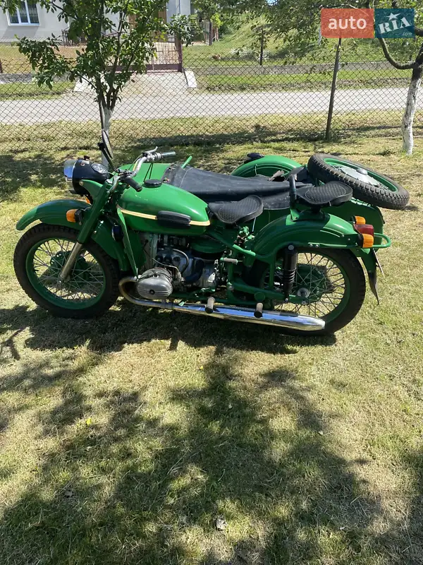 Мотоцикл с коляской Урал 650 1974 в 