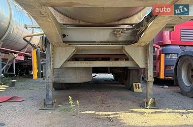 Цистерна напівпричіп Van Hool 2B2001 1998 в Кропивницькому