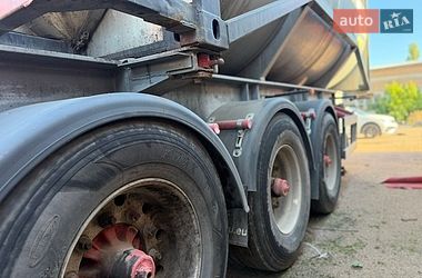 Цистерна напівпричіп Van Hool 2B2001 1998 в Кропивницькому