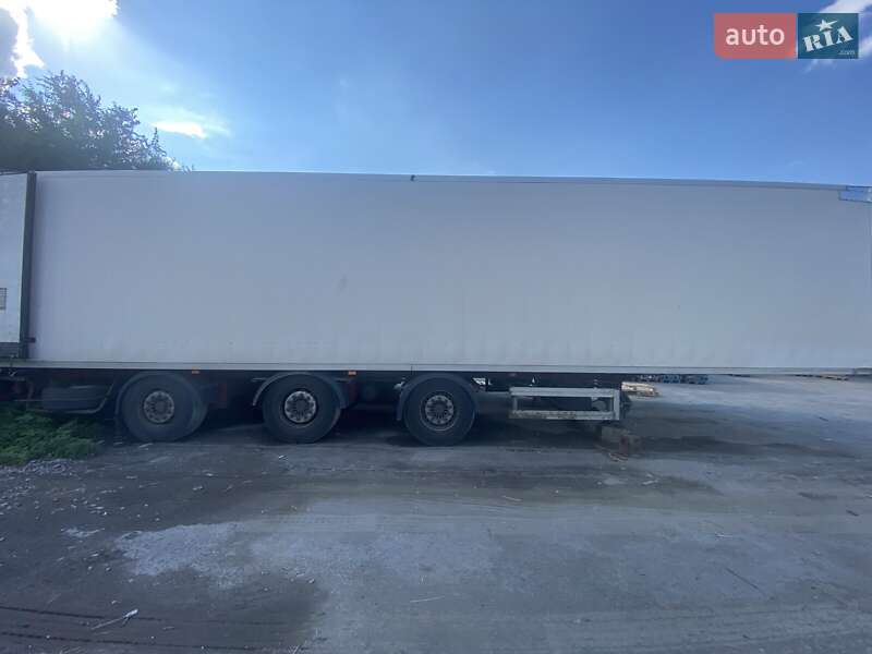 Рефрижератор напівпричіп Van Hool 3B0040 2003 в Дніпрі