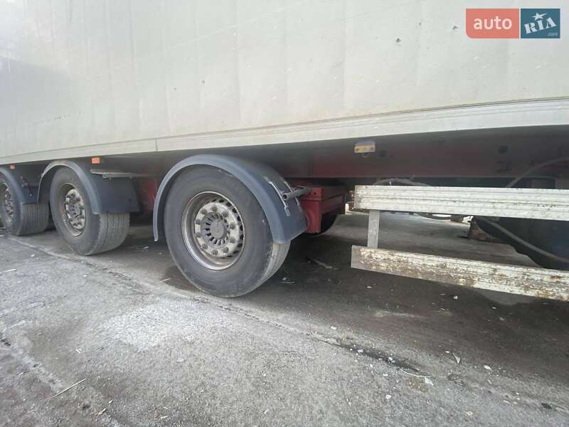Рефрижератор напівпричіп Van Hool 3B0040 2003 в Дніпрі