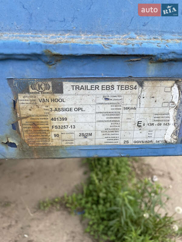 Бортовий напівпричіп Van Hool 3B2017 2002 в Лубнах