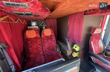 Туристический / Междугородний автобус Van Hool 927 2001 в 