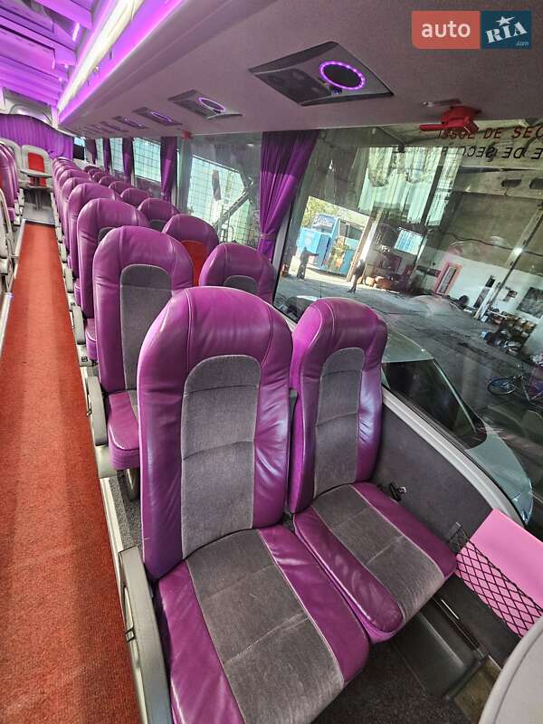 Туристический / Междугородний автобус Van Hool Acron 2013 в Измаиле