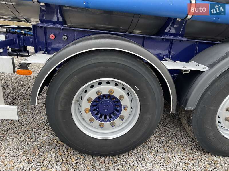 Цистерна полуприцеп Van Hool NV 2005 в Виннице