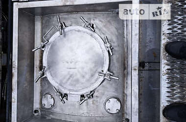 Цистерна Van Hool Tank Container 2000 в 