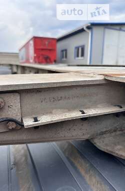 Контейнеровоз напівпричіп Van Hool Tank Container 2004 в 