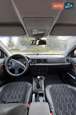 Ліфтбек Vauxhall Vectra 2002 в 