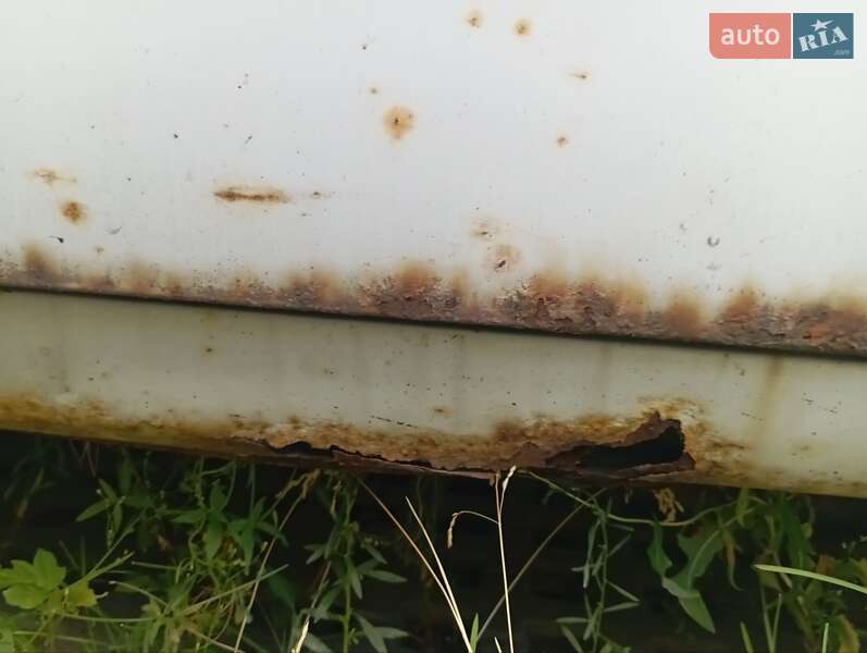 Хэтчбек ВАЗ / Lada 1111 Ока 2004 в Киеве