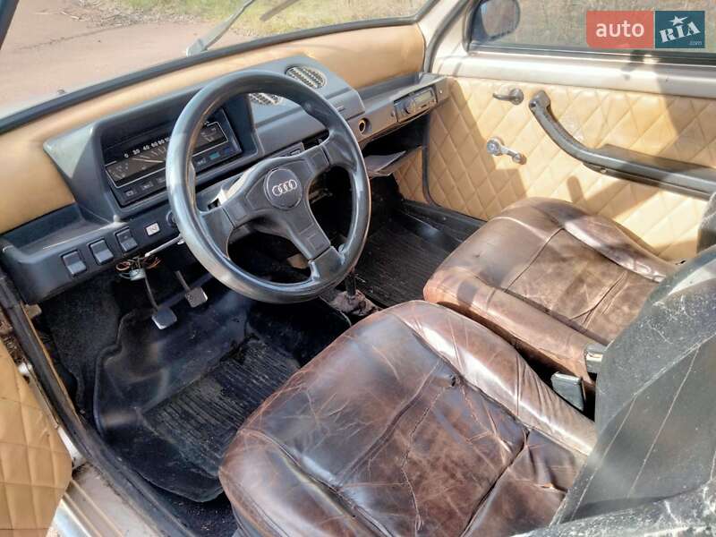 Хетчбек ВАЗ / Lada 1111 Ока 2004 в Мені