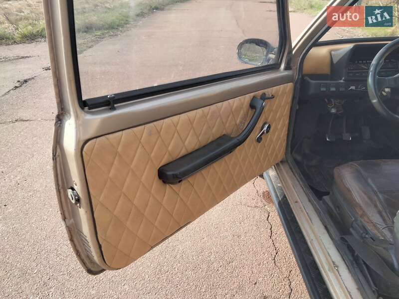 Хетчбек ВАЗ / Lada 1111 Ока 2004 в Мені