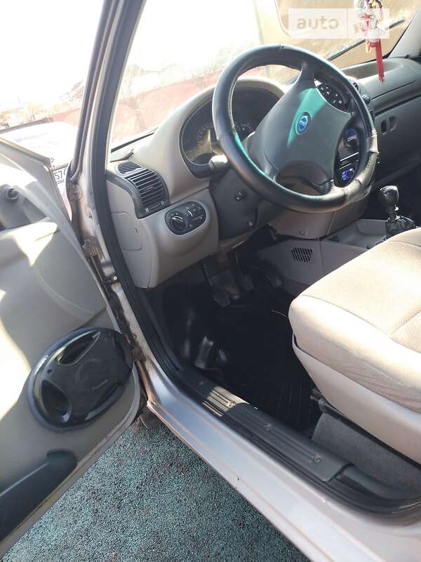 Універсал ВАЗ / Lada 1117 Калина 2011 в Дніпрі фото 13 Універсал ВАЗ / Lada 1117 Калина 2011 в Дніпрі