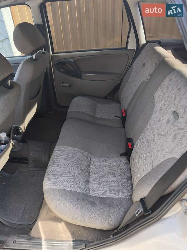 Универсал ВАЗ / Lada 1117 Калина 2011 в Кривом Роге