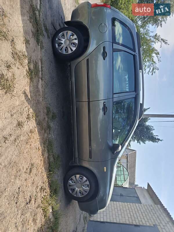 Универсал ВАЗ / Lada 1117 Калина 2009 в Верхнеднепровске фото 2 Универсал ВАЗ / Lada 1117 Калина 2009 в Верхнеднепровске