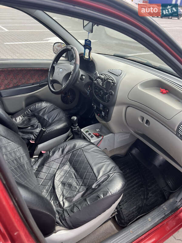 Универсал ВАЗ / Lada 1117 Калина 2008 в Черновцах