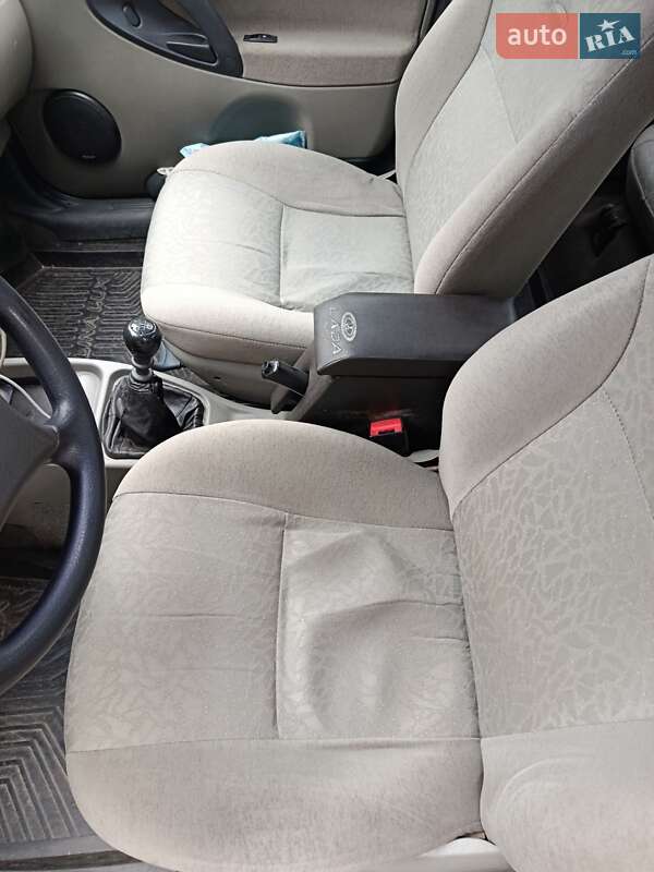 Универсал ВАЗ / Lada 1117 Калина 2009 в Верхнеднепровске фото 3 Универсал ВАЗ / Lada 1117 Калина 2009 в Верхнеднепровске