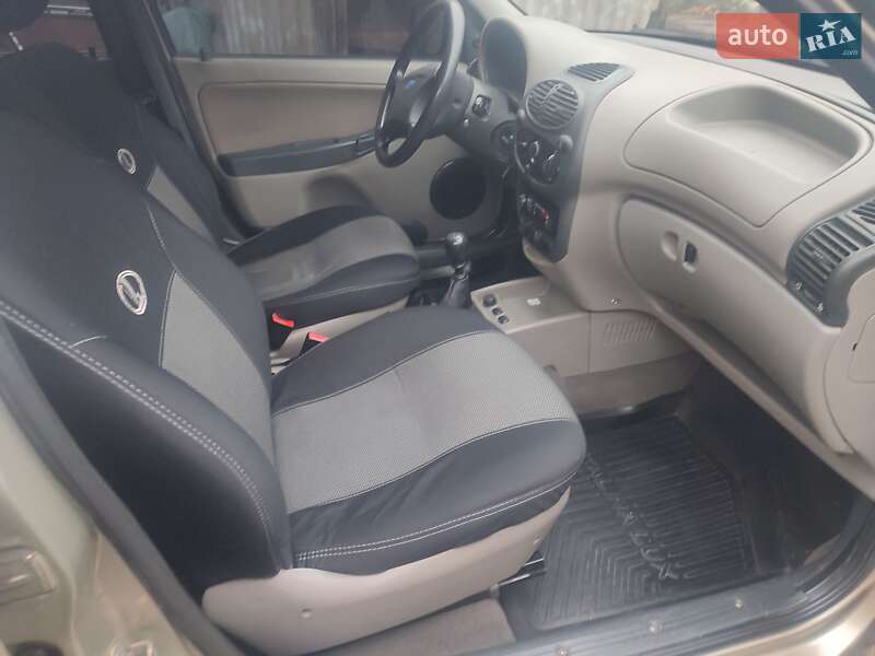 Универсал ВАЗ / Lada 1117 Калина 2010 в Запорожье фото 18 Универсал ВАЗ / Lada 1117 Калина 2010 в Запорожье