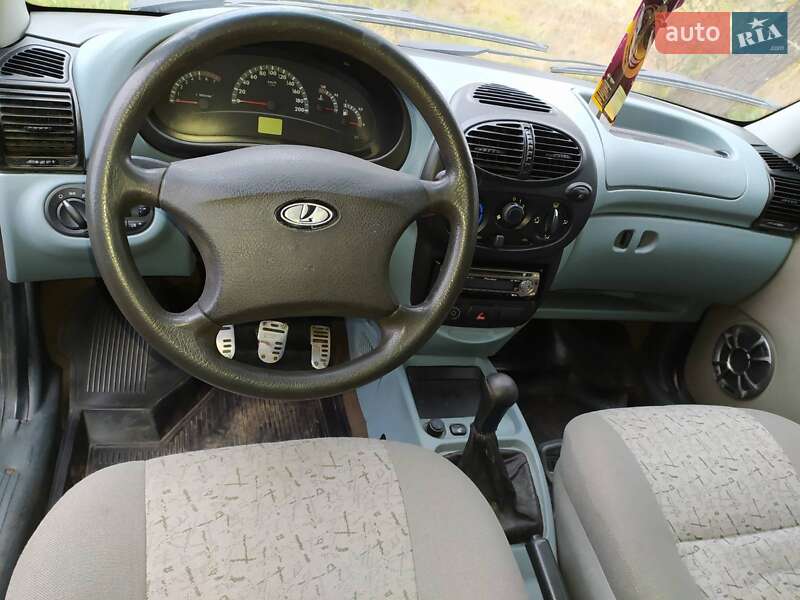 Седан ВАЗ / Lada 1118 Калина 2006 в Корсуне-Шевченковском фото 10 Седан ВАЗ / Lada 1118 Калина 2006 в Корсуне-Шевченковском