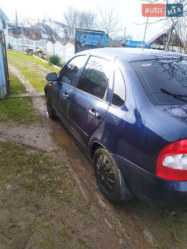 Седан ВАЗ / Lada 1118 Калина 2007 в Івано-Франківську