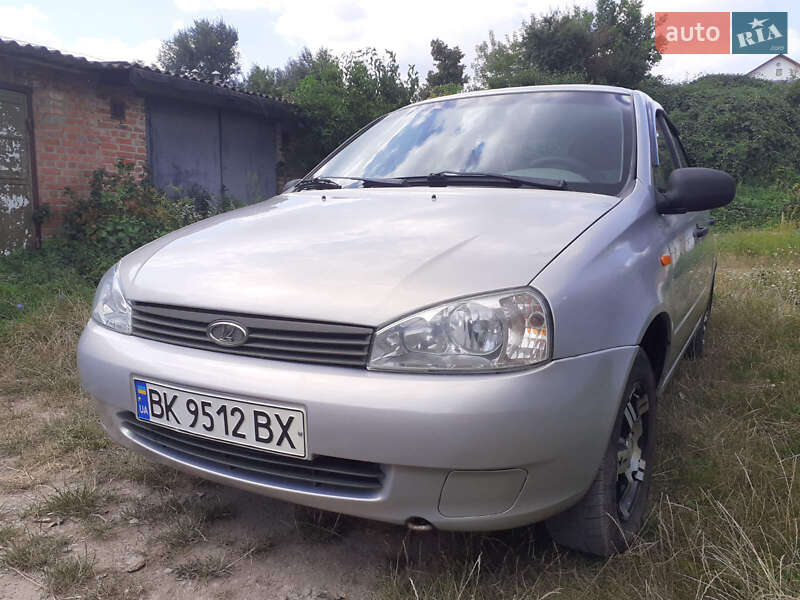 Седан ВАЗ / Lada 1118 Калина 2008 в Здолбунове