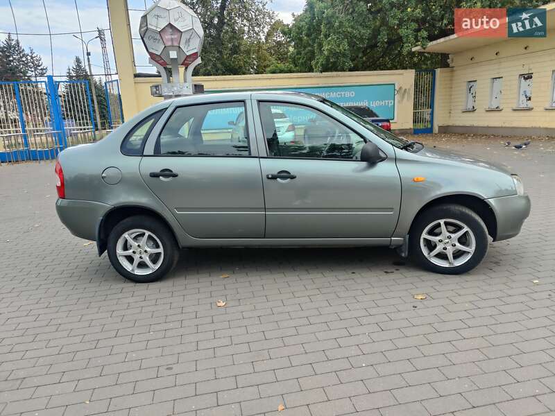 Седан ВАЗ / Lada 1118 Калина 2008 в Чернигове фото 6 Седан ВАЗ / Lada 1118 Калина 2008 в Чернигове