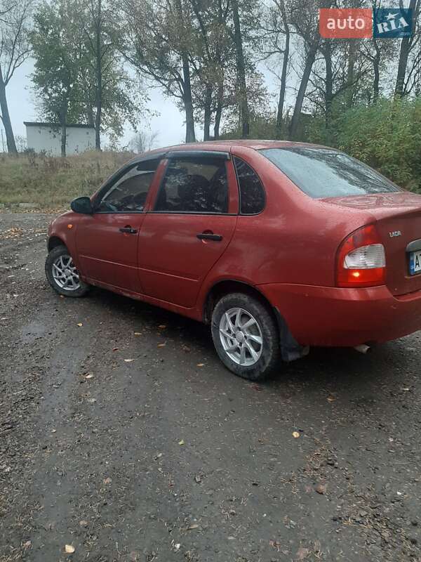 Седан ВАЗ / Lada 1118 Калина 2006 в Снятині