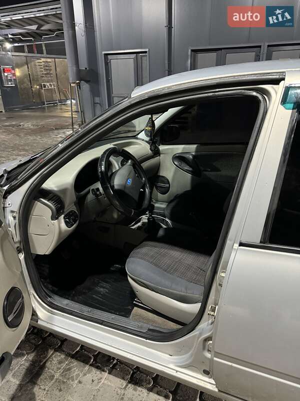 Седан ВАЗ / Lada 1118 Калина 2008 в Днепре