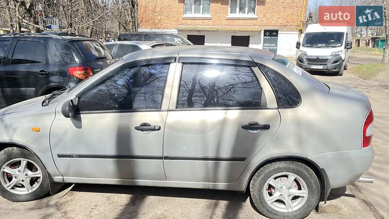 Седан ВАЗ / Lada 1118 Калина 2006 в Краснограді