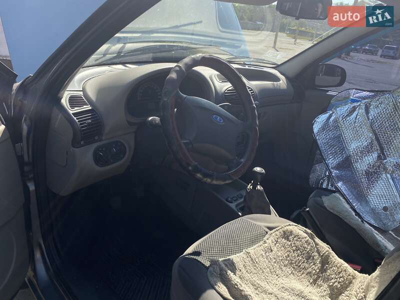 Седан ВАЗ / Lada 1118 Калина 2008 в Киеве