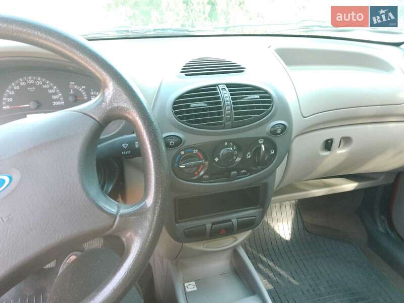 Седан ВАЗ / Lada 1118 Калина 2008 в Днепре