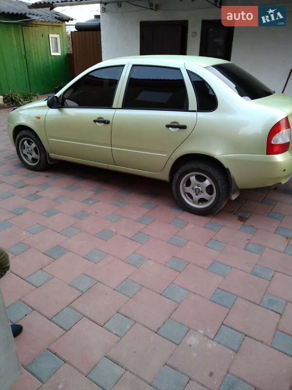 Седан ВАЗ / Lada 1118 Калина 2006 в Тячеве