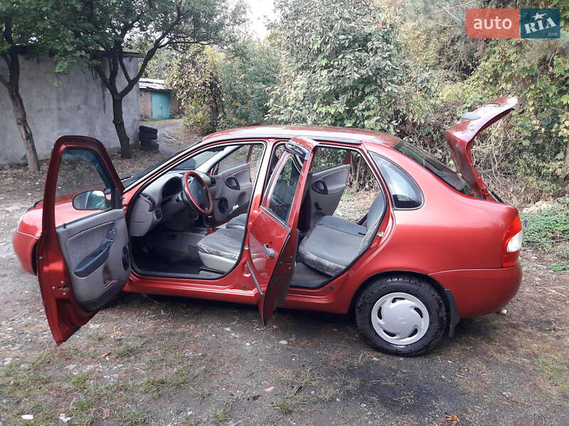 Седан ВАЗ / Lada 1118 Калина 2007 в Конотопе