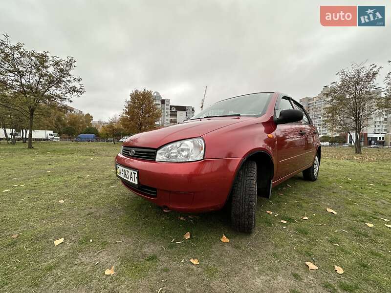 Седан ВАЗ / Lada 1118 Калина 2008 в Черкасах